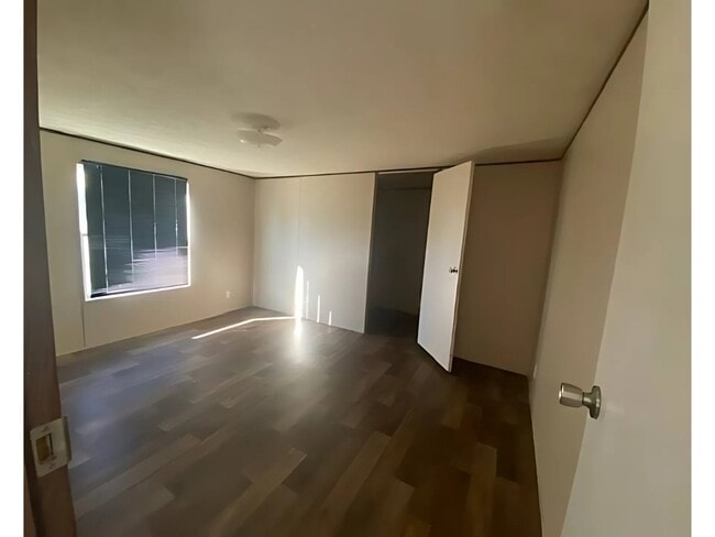 Building Photo - 308 Mark Rd