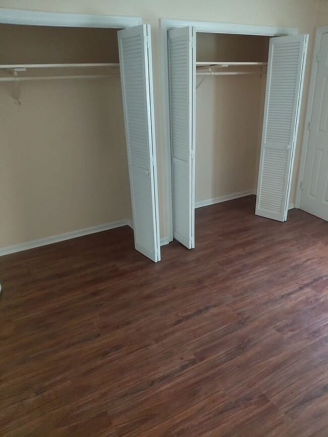 Building Photo - 3108 Plantation Dr