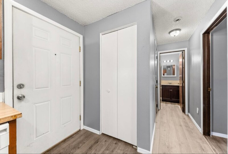 Primary Photo - 2310 E 1st Ave