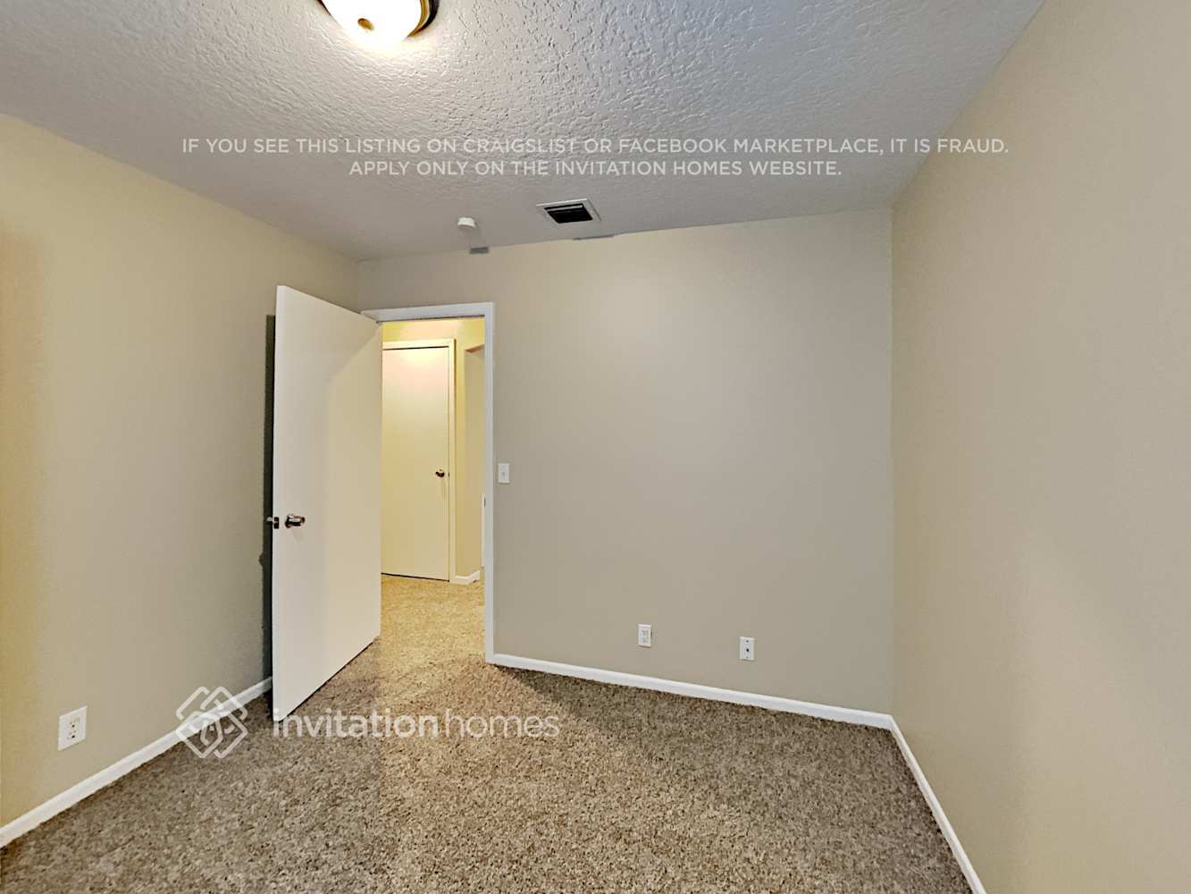 Building Photo - 3811 Jasmine Ln
