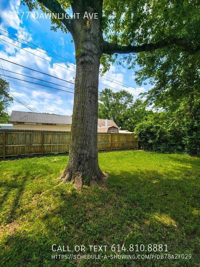 Building Photo - 2177 Dawnlight Ave