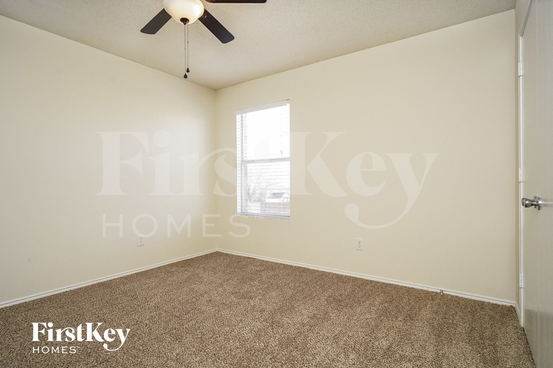 Building Photo - 1464 Greenbrook Dr