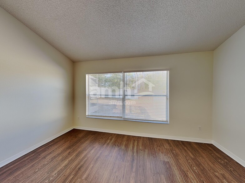 Building Photo - 8813 Scenic Vista Ct