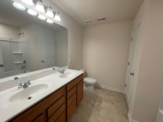 Building Photo - 4BR/3BA Home with Bedroom and Full Bath Downstairs Now Available In South Charlotte!