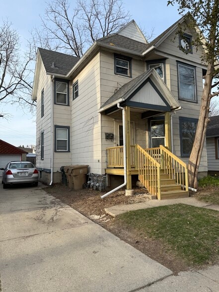 Building Photo - 2624 Union St