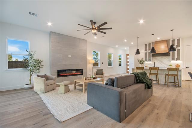 Building Photo - 2005 Hearne Ave