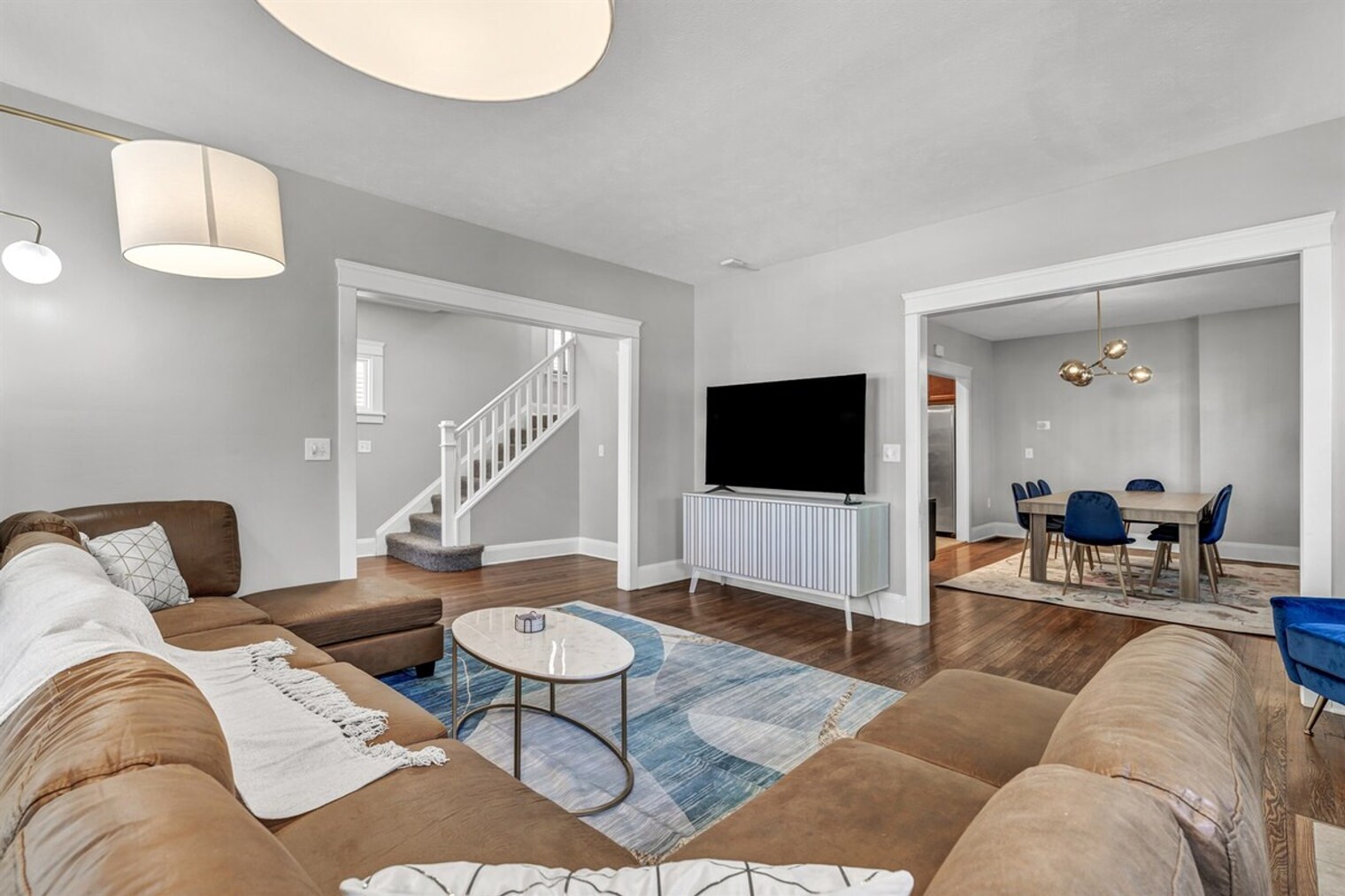 Building Photo - 1501 E 105th St