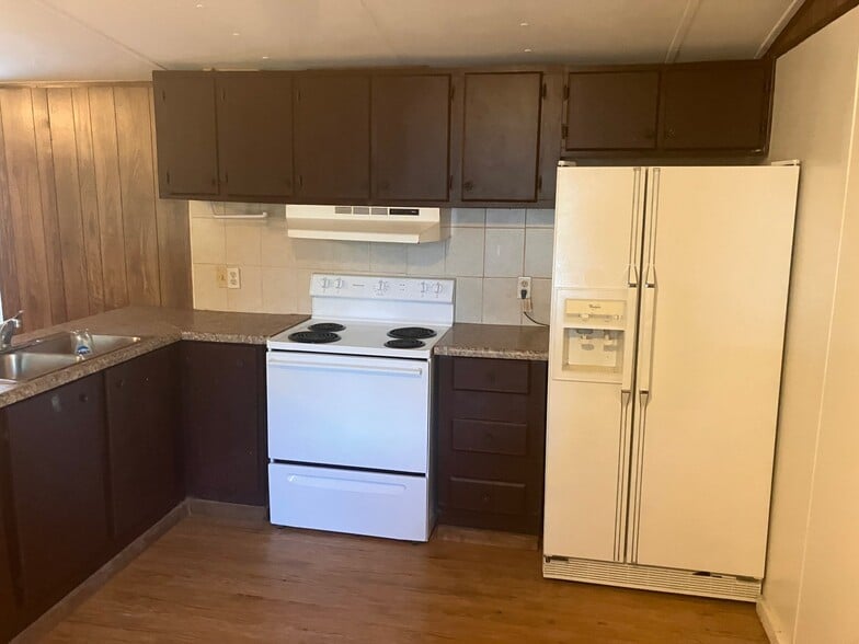 Building Photo - 5223 Statler Ave