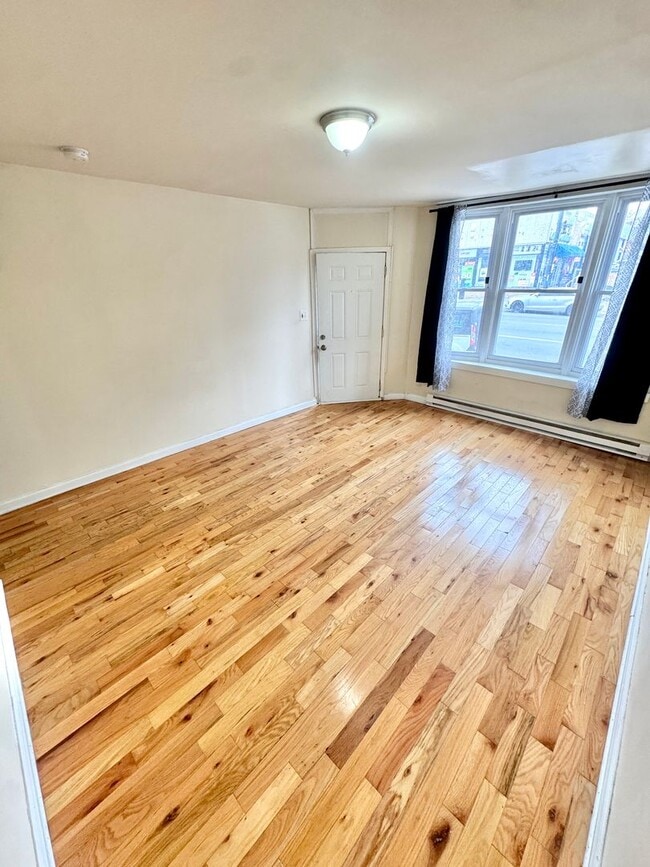 Building Photo - 235 N 7th St