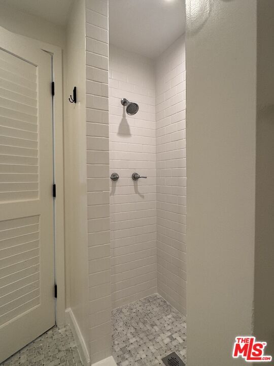 Building Photo - 26707 Oak Crossing Rd