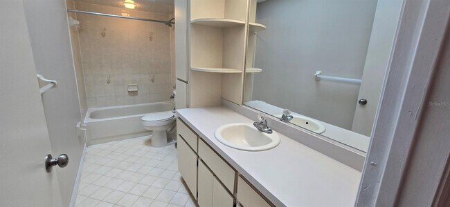 Building Photo - 2710 SW 152nd Ln