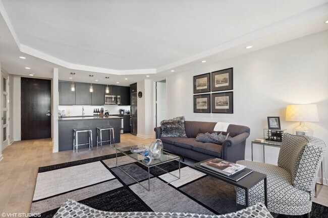 Building Photo - 535 N Michigan Ave