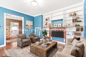 Building Photo - 1332A N College Ave