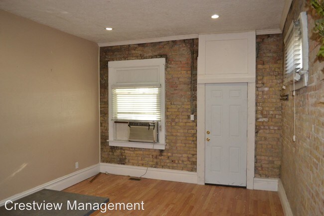 Building Photo - 574 N 400 W