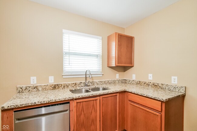 Building Photo - 8118 Gathering Ln