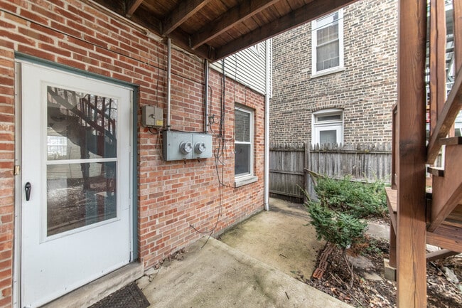 Building Photo - 1249 N Cleaver St