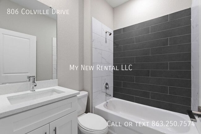 Building Photo - 806 Colville Dr