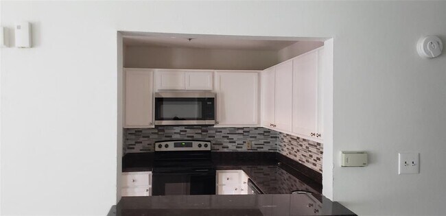 Building Photo - 2379 Briarwest Blvd