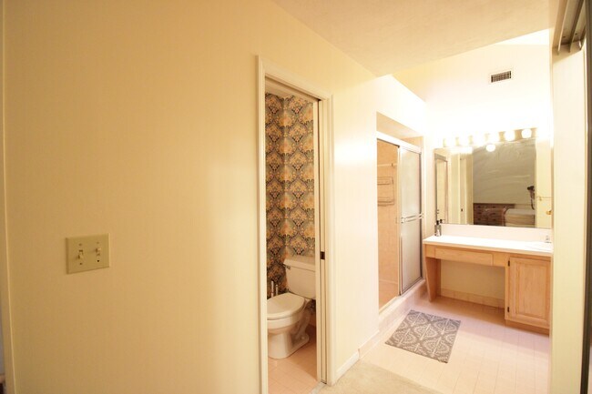 Building Photo - 12338 NW 9th Ln