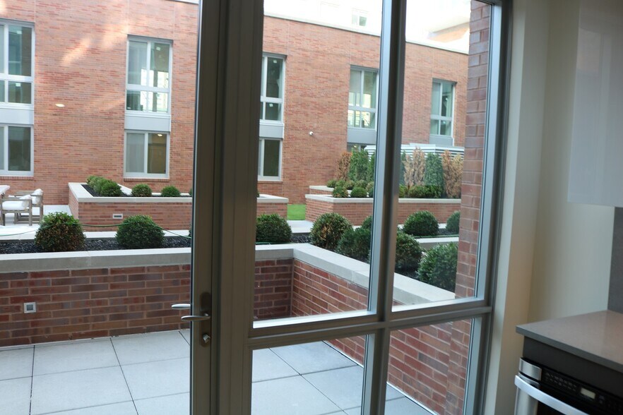 Building Photo - 201 Marin Blvd