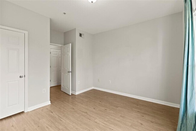 Building Photo - 4802 51st St W