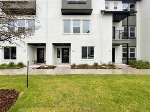 Building Photo - 3325 Norris St