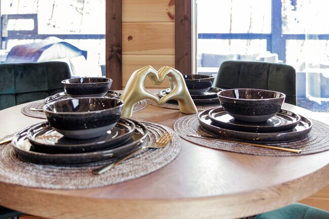 Building Photo - 2125 Rising Fawn Way