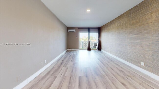 Building Photo - 13105 Ixora Ct