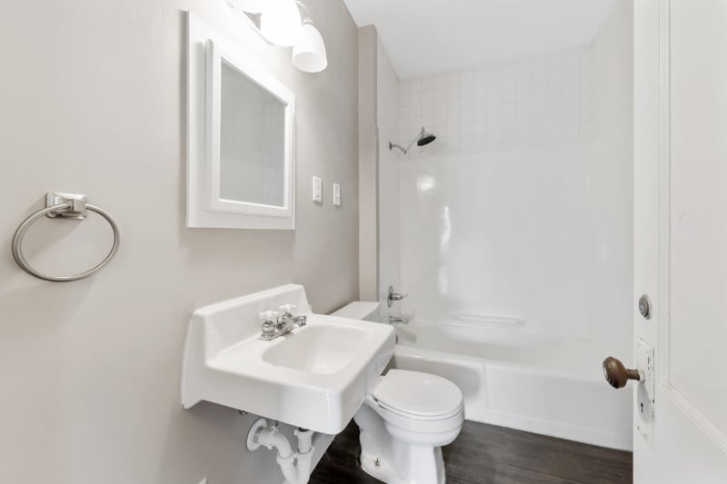 Building Photo - 26 6th St NW