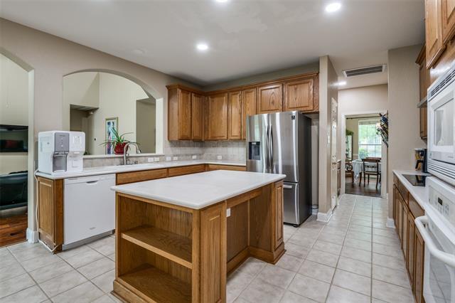 Building Photo - 14823 Blakehill Dr