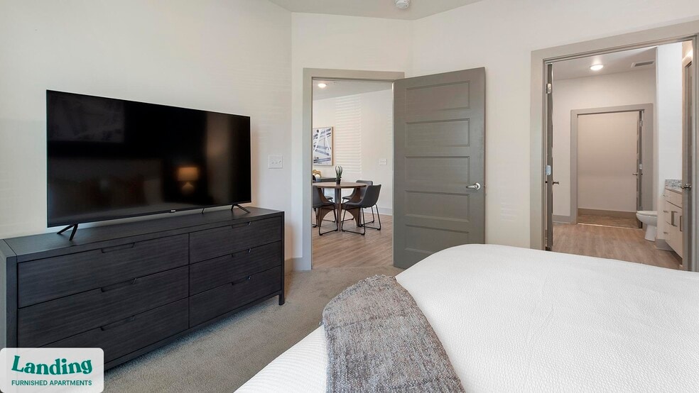 Building Photo - 5025 Wembley Central Ln