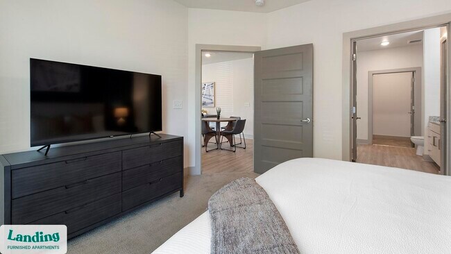 Building Photo - 5025 Wembley Central Ln