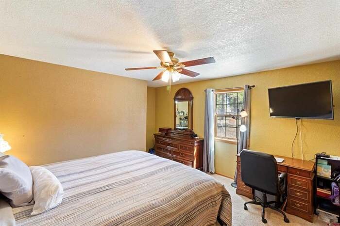 Building Photo - 40 Peregrine Pl