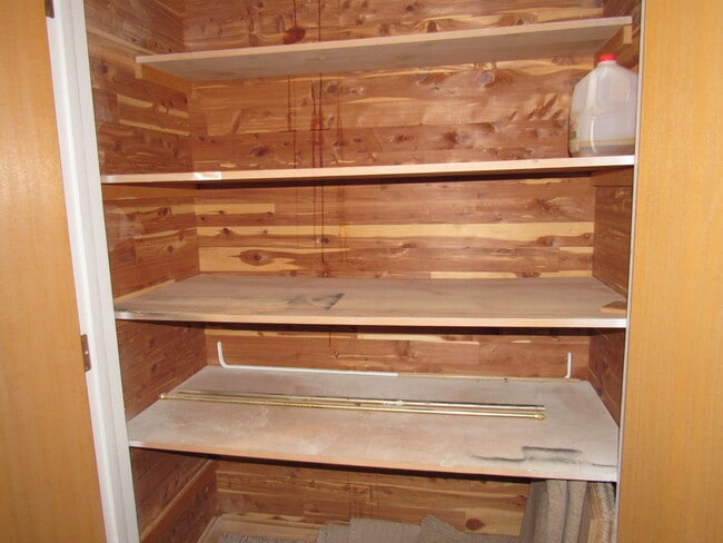 Building Photo - 345 8th St