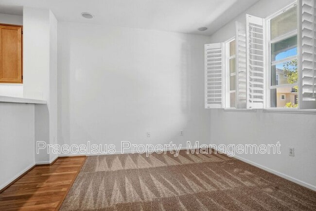 Building Photo - 1608 White Hickory Pl