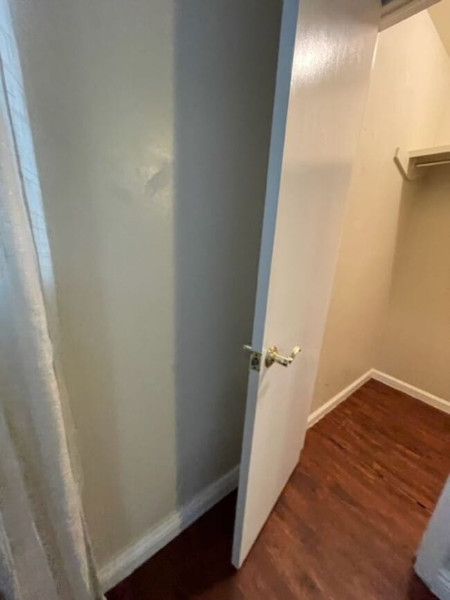 Building Photo - Redlands 3 bed 1.5 bath with yard