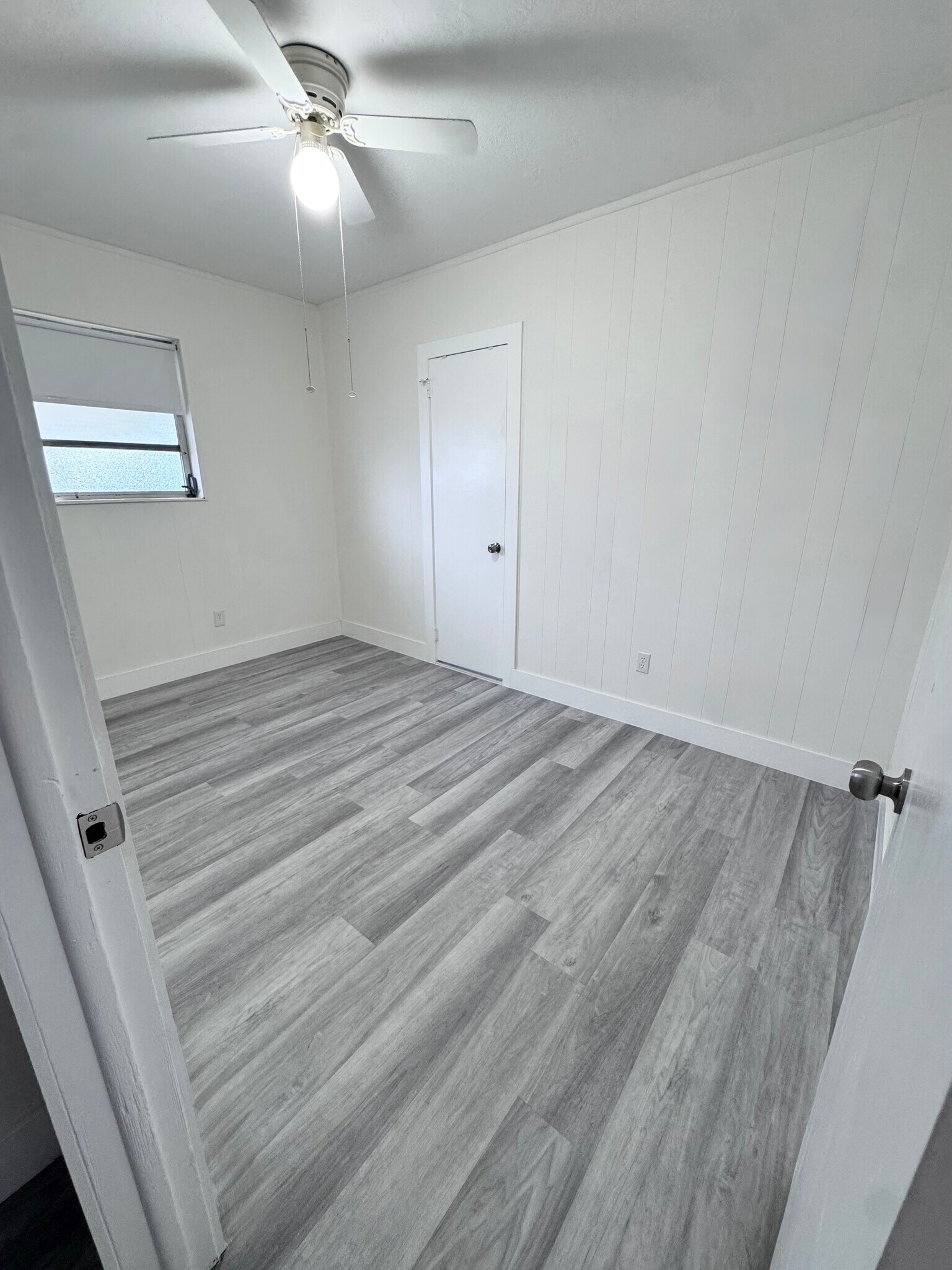 Bedroom - 1030 Superior St