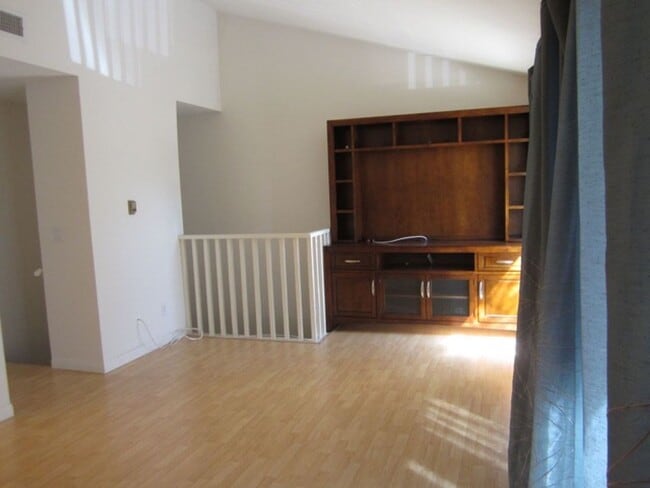 Building Photo - La Mesa "Near SDSU" Spacious 2BR/2BA Condo...