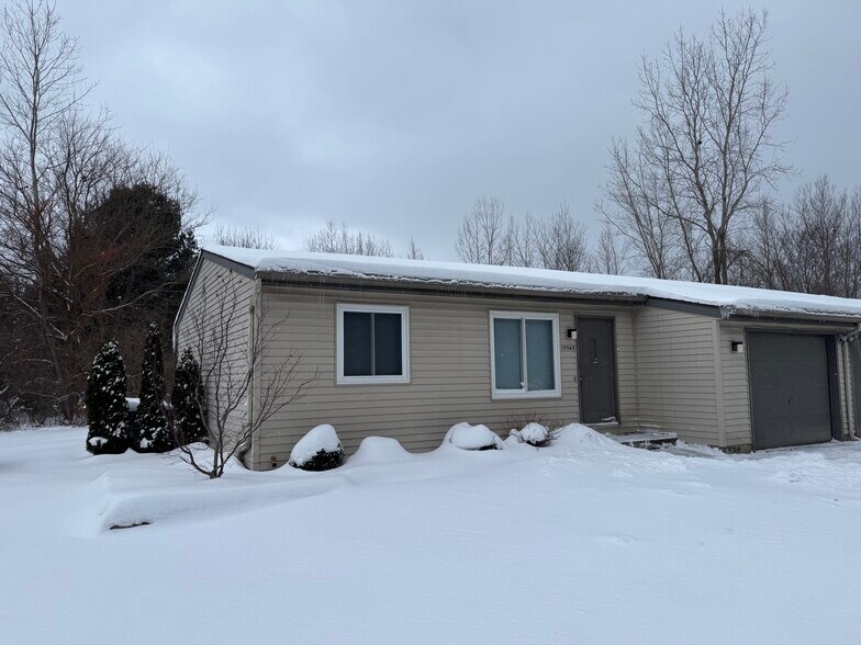 Building Photo - 15543 144th Ave