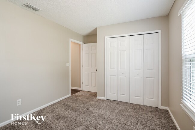 Building Photo - 3046 Wavering Ln