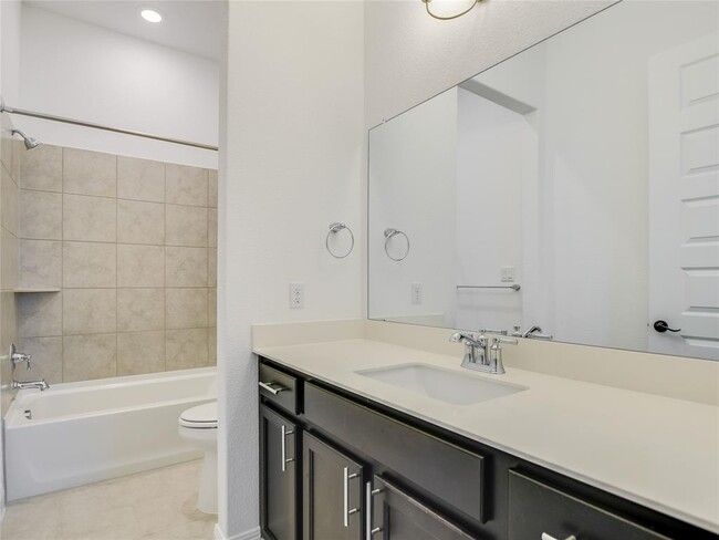 Building Photo - 412 Copperleaf Cv