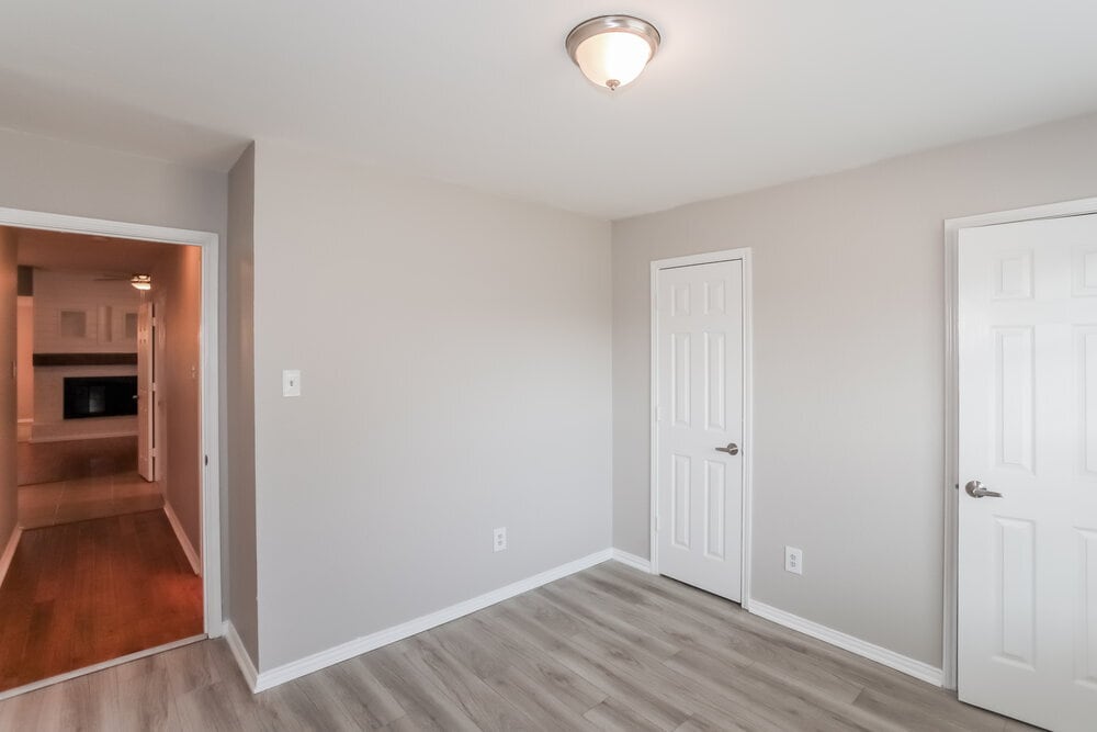 Building Photo - 216 Lantana Dr