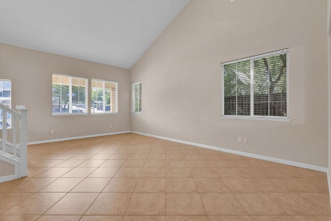 Building Photo - 101 Johnson Ln