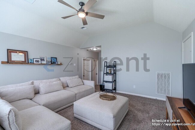 Building Photo - 12503 Pierwood Ct