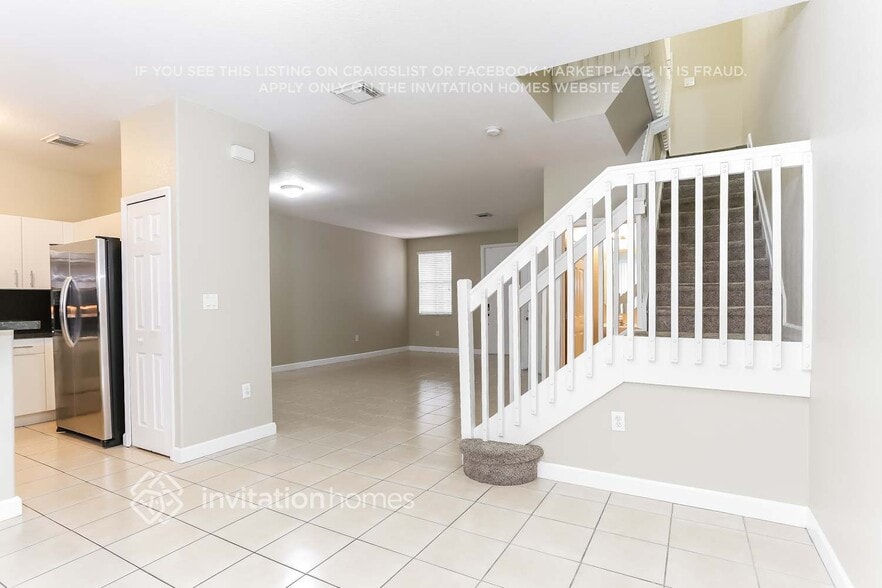 Building Photo - 10781 NW 80th Ln