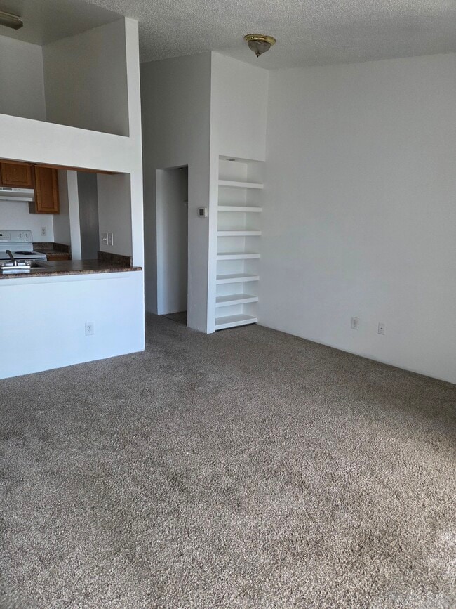 Building Photo - Stonecreek Park Condominiums