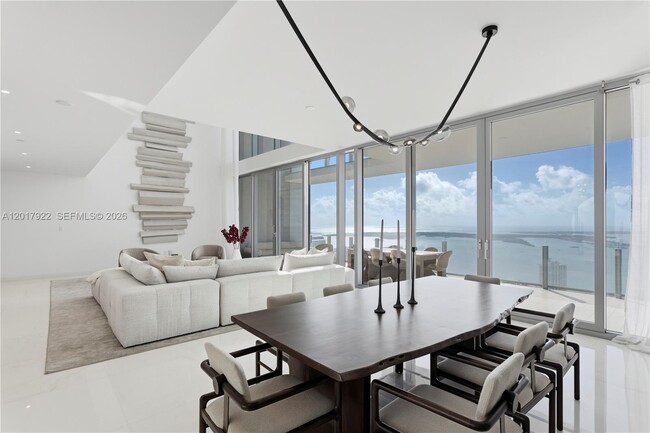 Building Photo - 300 Biscayne Blvd Way