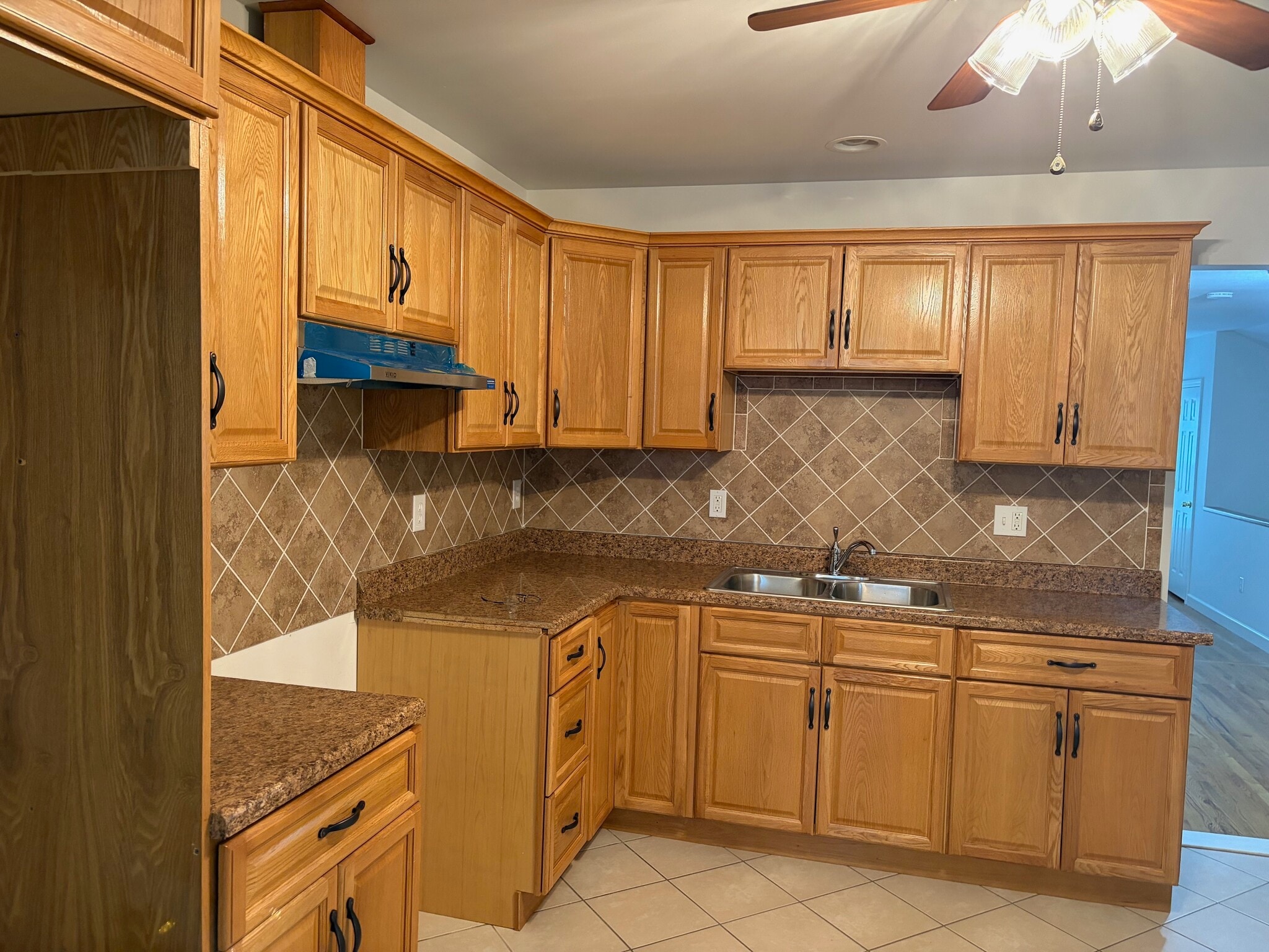 Building Photo - 3 Cottage St