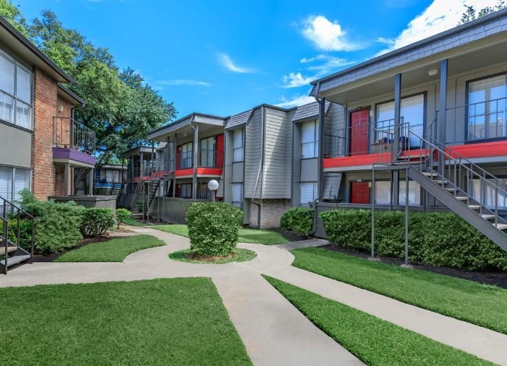 Building Photo - 4800 Lamonte Ln