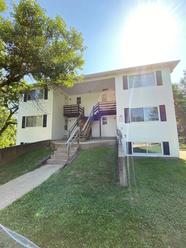 Building Photo - Remodeled 2 Bedroom Apt in Columbia, MO